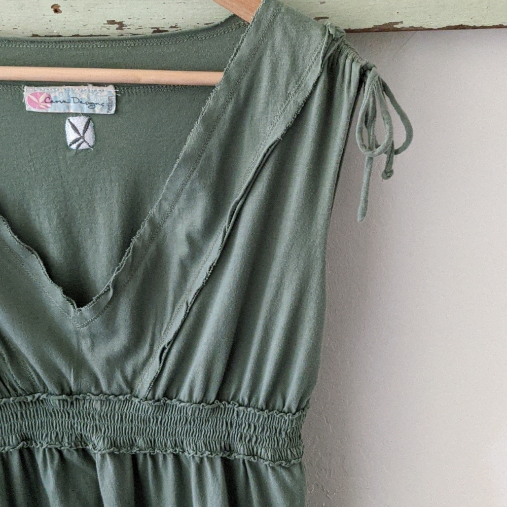 CARVE DESIGNS I Sleeveless Deep V-Neck Sundress, M